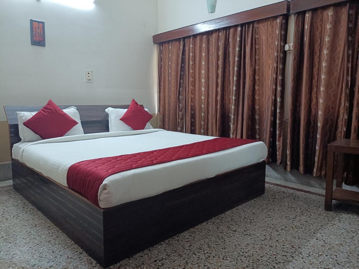Riverview Guest House Guwahati Eksteriør bilde