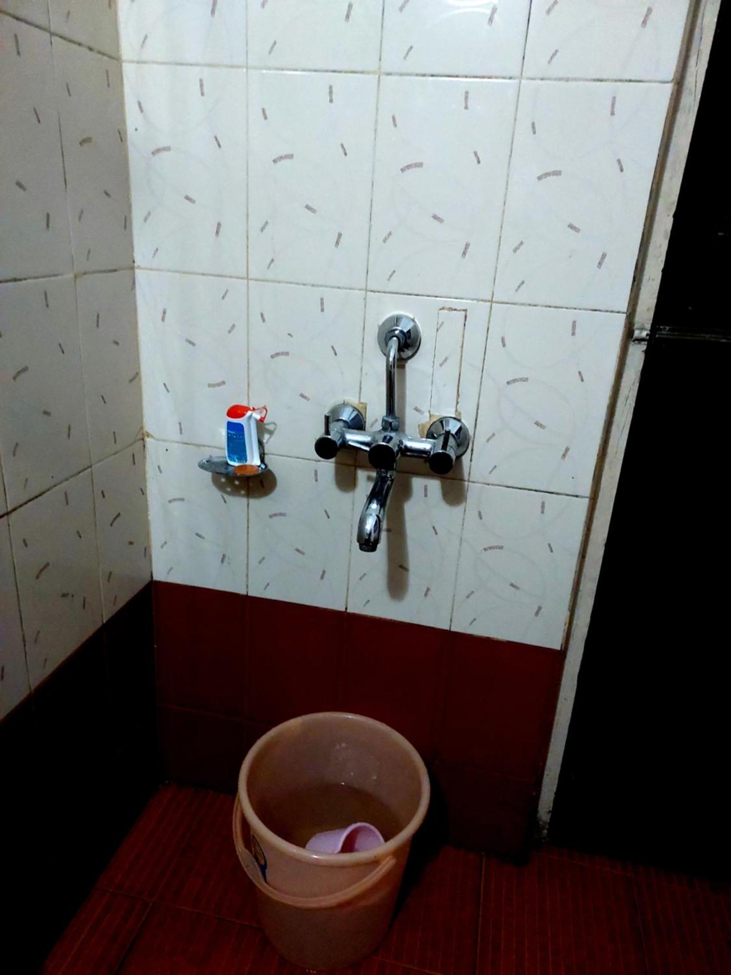 Riverview Guest House Guwahati Eksteriør bilde