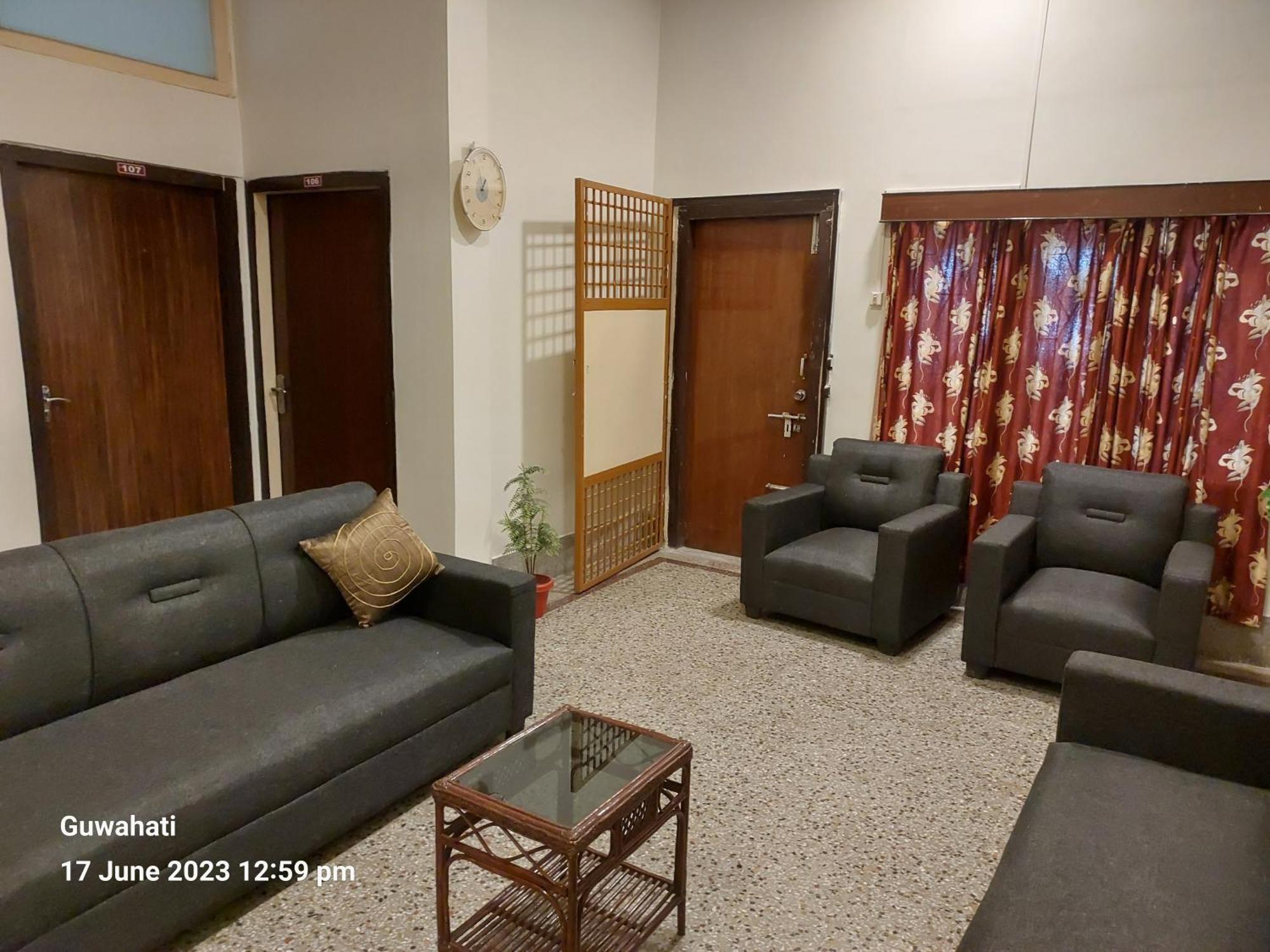 Riverview Guest House Guwahati Eksteriør bilde