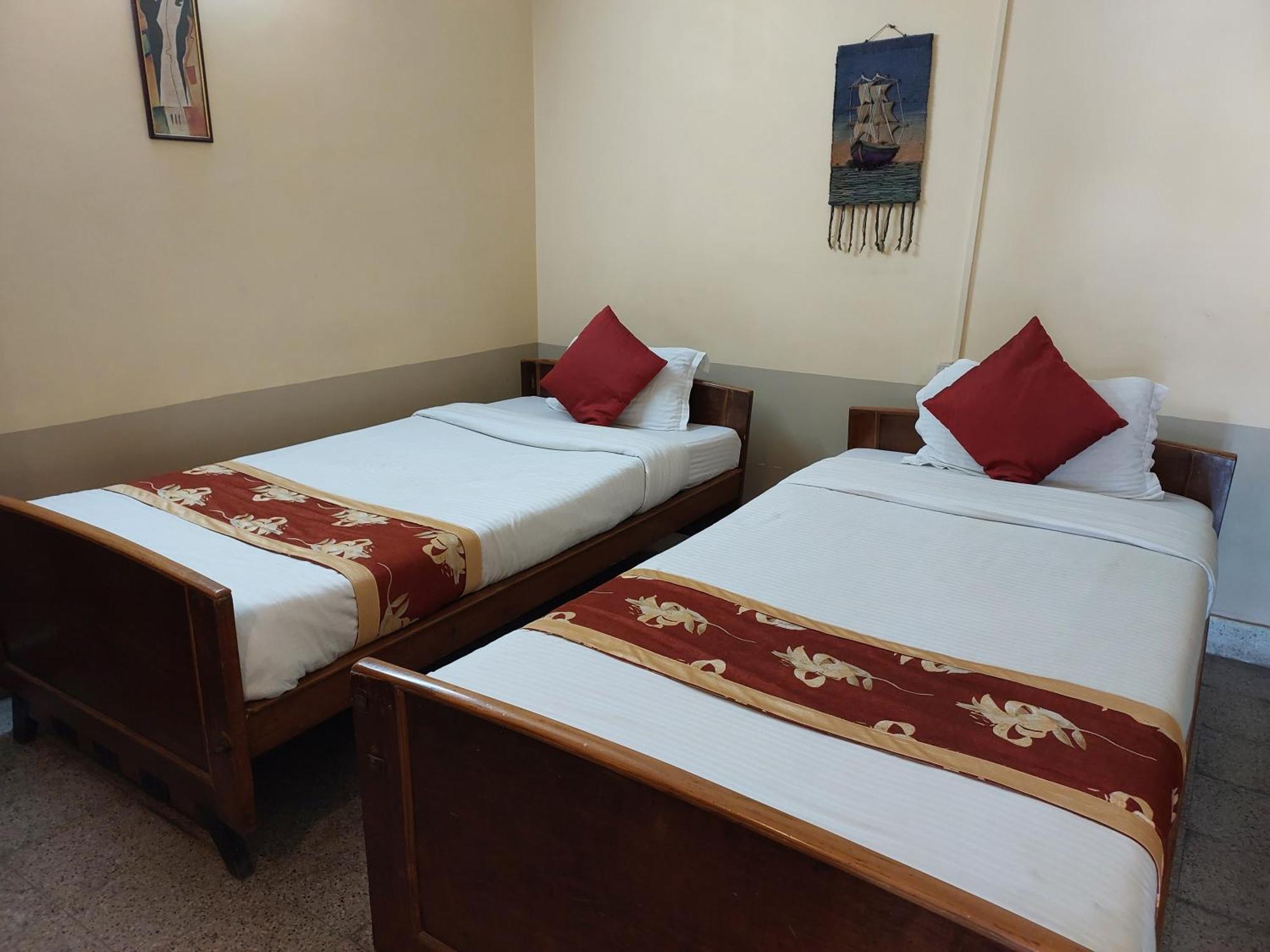 Riverview Guest House Guwahati Eksteriør bilde