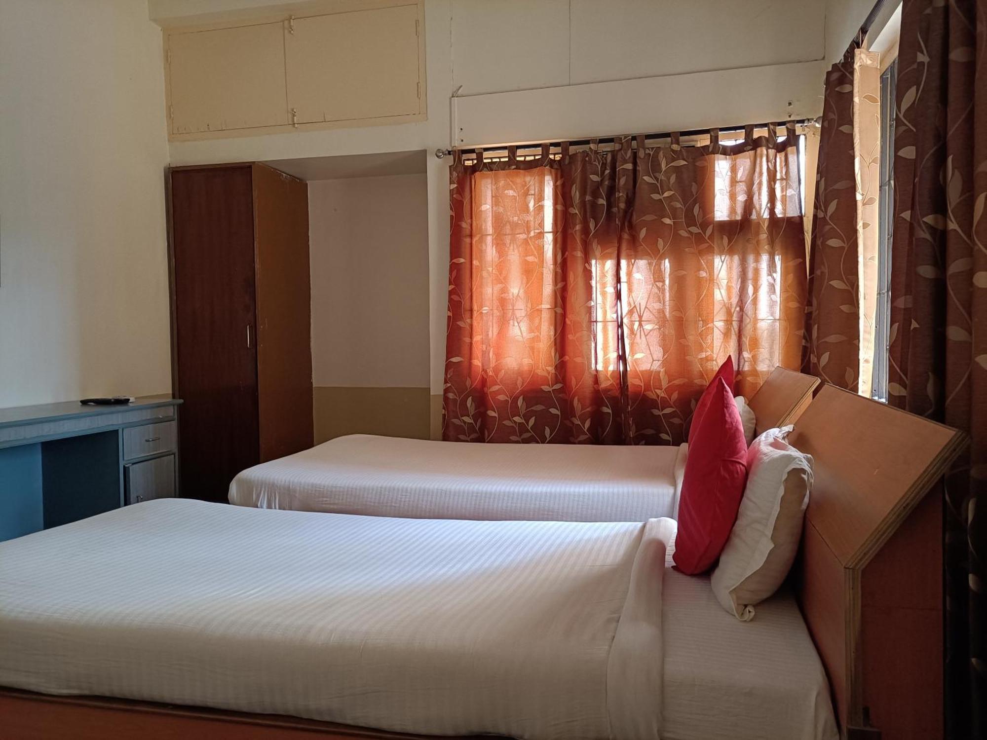 Riverview Guest House Guwahati Eksteriør bilde