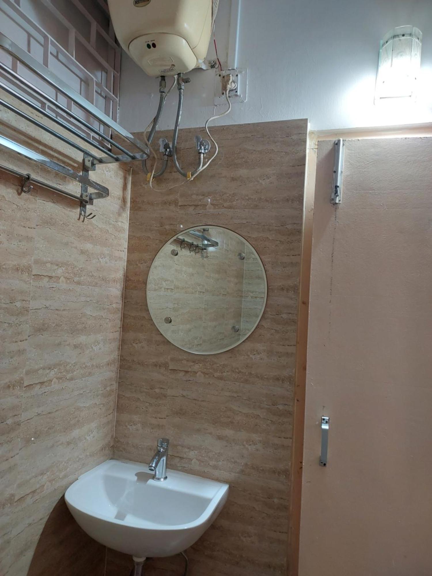Riverview Guest House Guwahati Eksteriør bilde